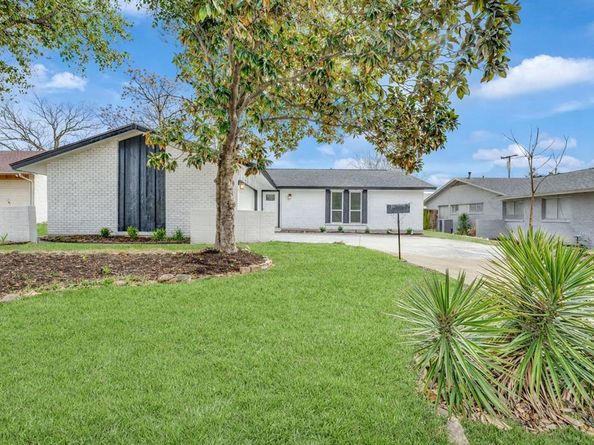 1110  Coronet Street , Irving Texas 75062