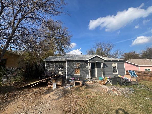 4113  Ave Avenue  N, Fort Worth Texas 76105