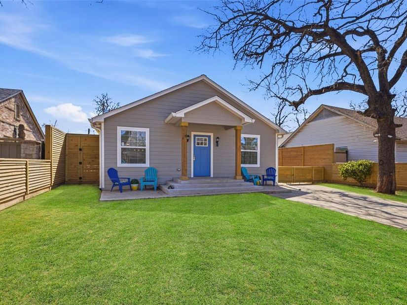 2518 W Amherst Avenue , Dallas Texas 75235