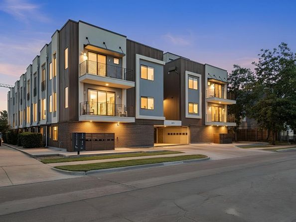 2222  Moser Avenue  107, Dallas Texas 75206