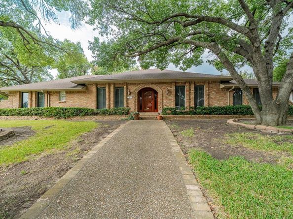 9511  Fallbrook Drive , Dallas Texas 75243