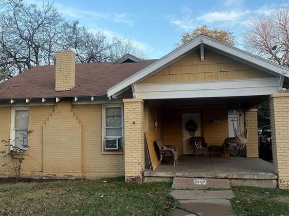 6107  Richmond Avenue , Dallas Texas 75214