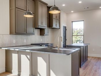 2824  Weisenberger Street 