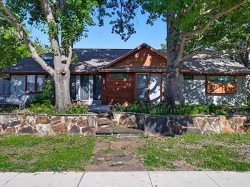 1617  Oak Creek Drive 