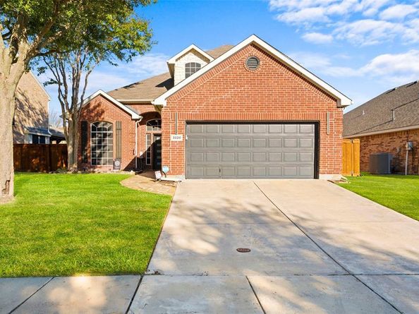 3220  Serpis  , Grand Prairie Texas 75054