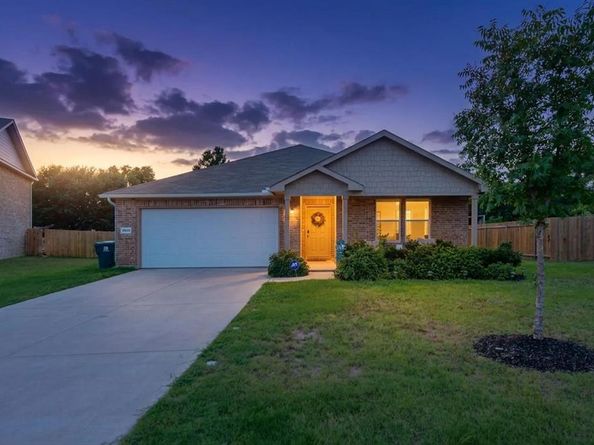 3635  Chestnut Oak Drive , Dallas Texas 75253