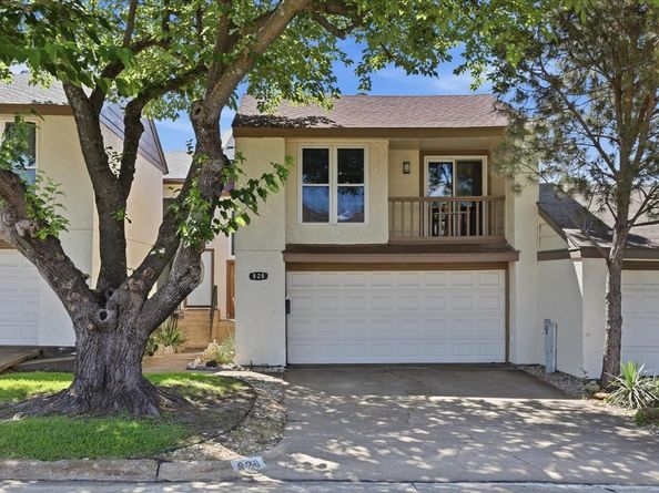 828  Pebble Beach Drive , Garland Texas 75043