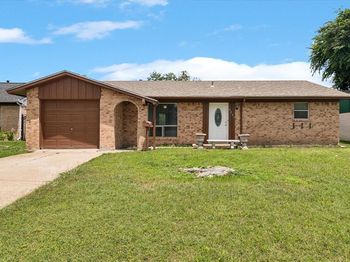 4201  Sweetbriar Drive 