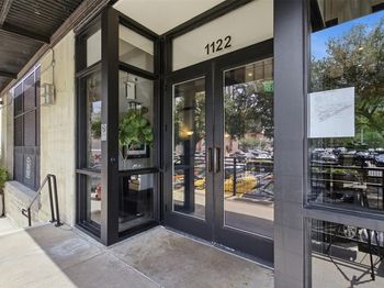 1122  Jackson Street 