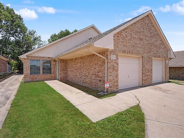 3124  Cherry Lane , Fort Worth Texas 76116