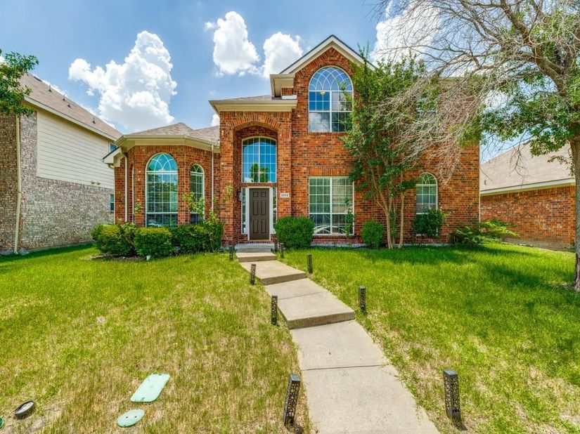 5913  Vineyard Lane , McKinney Texas 75070