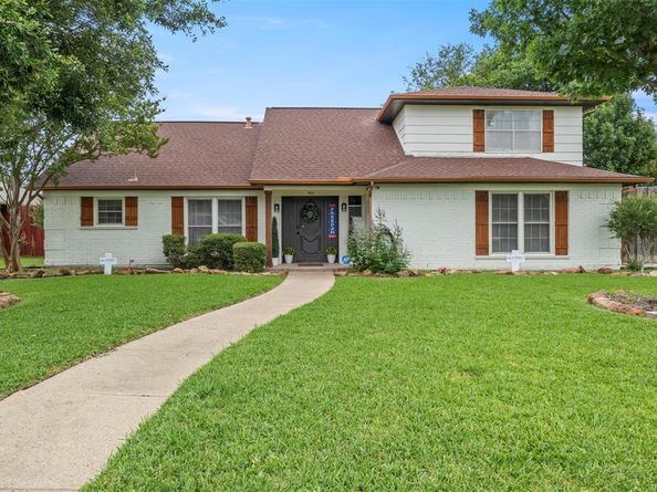 901  Serenade Lane , Richardson Texas 75081