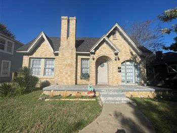 1009 E Humbolt Street 
