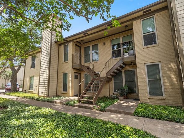 10650  Steppington Drive  211, Dallas Texas 75230