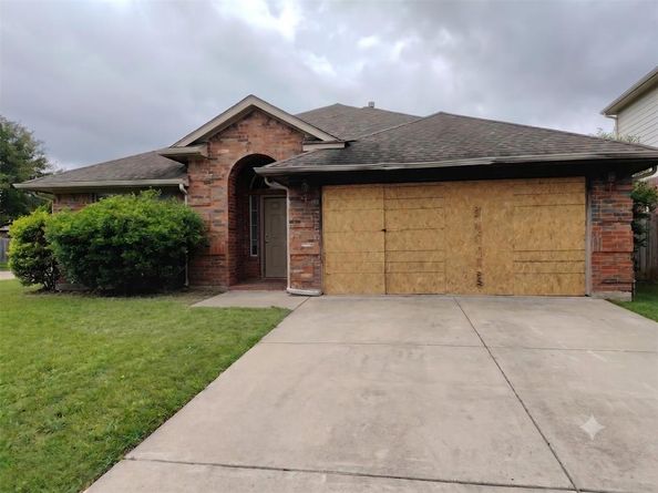 8601  Lariat Circle , Fort Worth Texas 76244