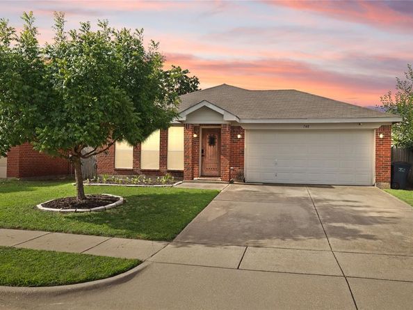 748  Nelson Place , Fort Worth Texas 76028