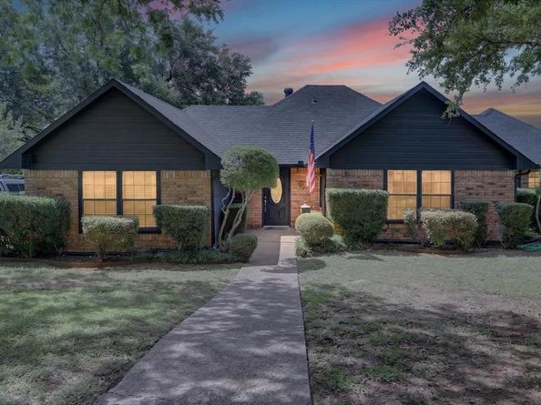 1002  Capetown Drive , Grand Prairie Texas 75050