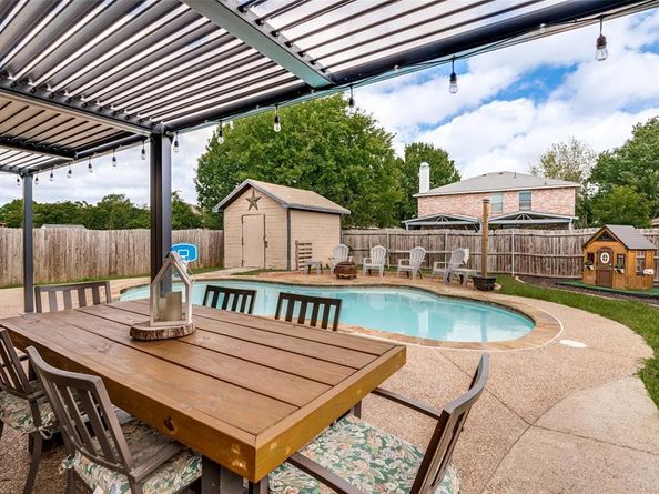 6015  Pietro Drive , Grand Prairie Texas 75052