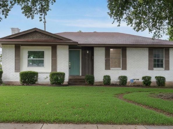 1211  Robin Glen Drive , Dallas Texas 75232