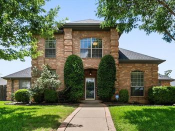 6806  Thornbird Lane 