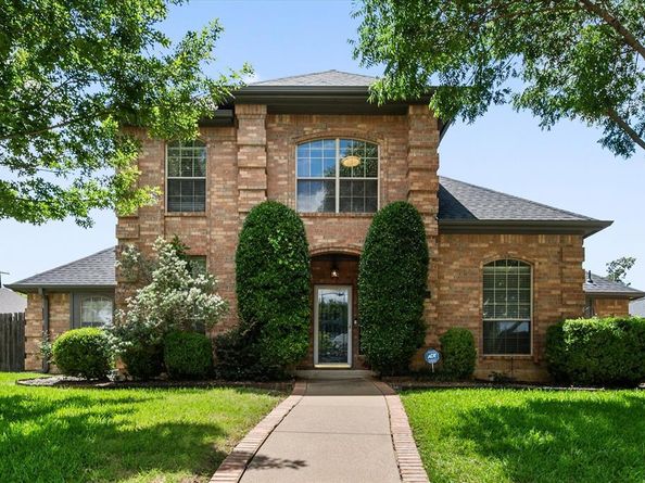 6806  Thornbird Lane , Arlington Texas 76001