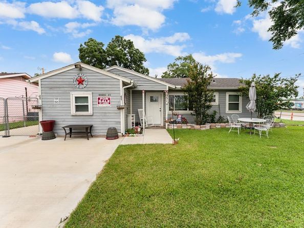 7051  Hodde Street , Dallas Texas 75217