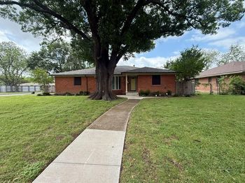 2424  Dorrington Drive 