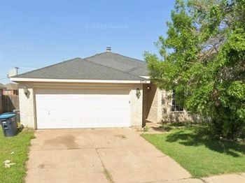 8704  Hunters Creek Drive 