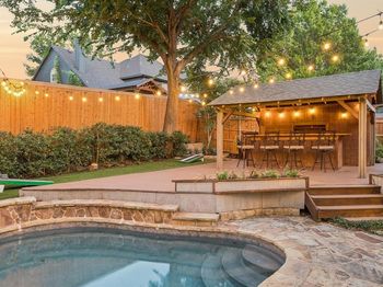 1088 W Winding Creek Drive 