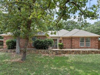 1022  Oak Tree Drive 