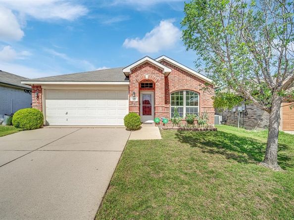 5205  Mirror Lake Drive , Haltom City Texas 76117
