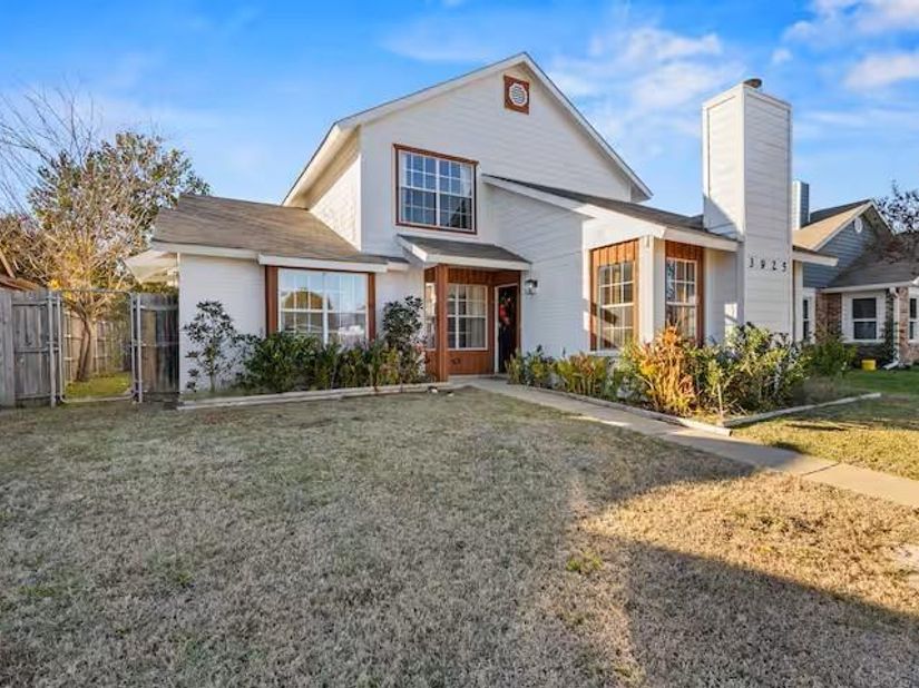 3925  Bond Street , Rowlett Texas 75088