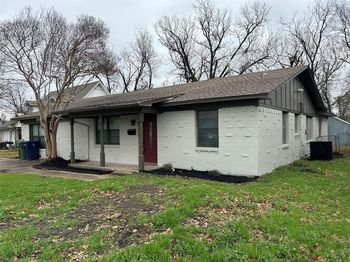 220 N Bernice Drive 