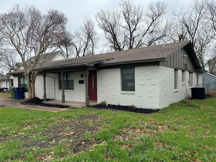 220 N Bernice Drive , Garland Texas 75042