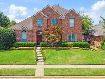 3704  Gardenia Lane 