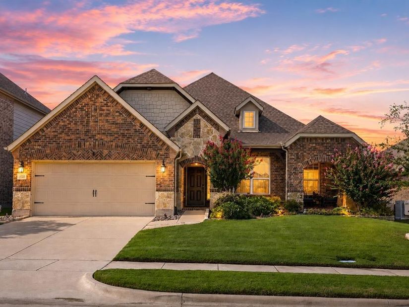 1120  Parkdale Drive , Northlake Texas 76226
