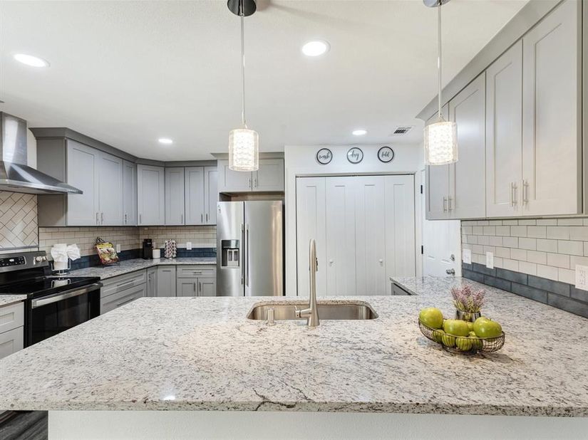 936  Elmwood Drive , Lewisville Texas 75067