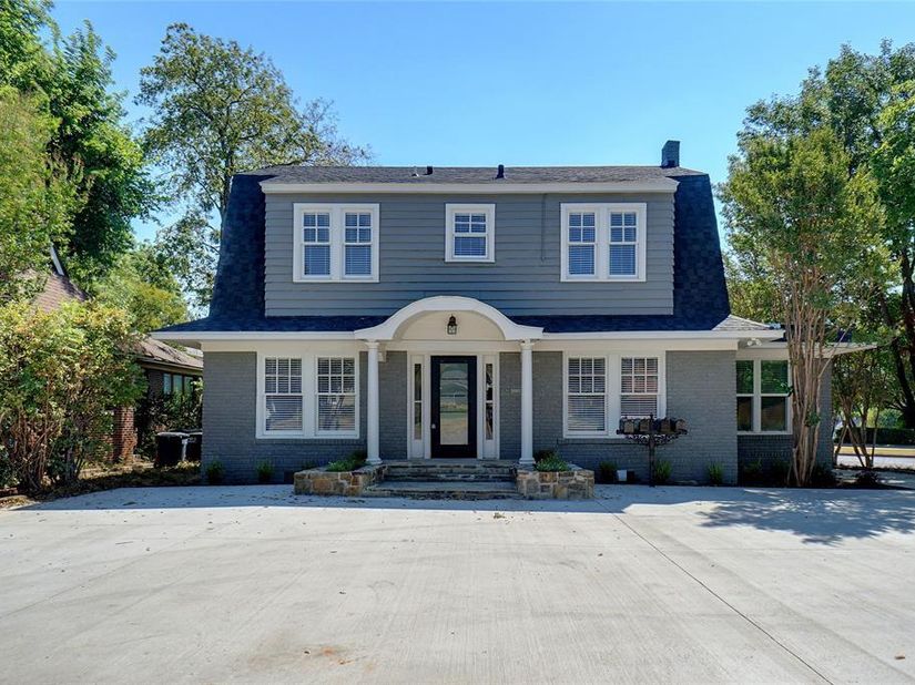 1511  Clover Lane , Fort Worth Texas 76107