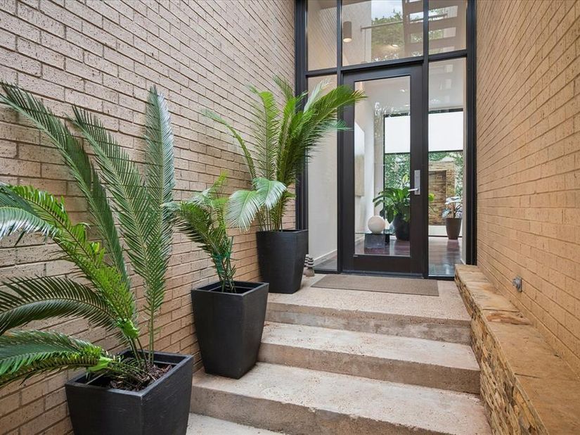 3210  Elizabeth Street , Dallas Texas 75204