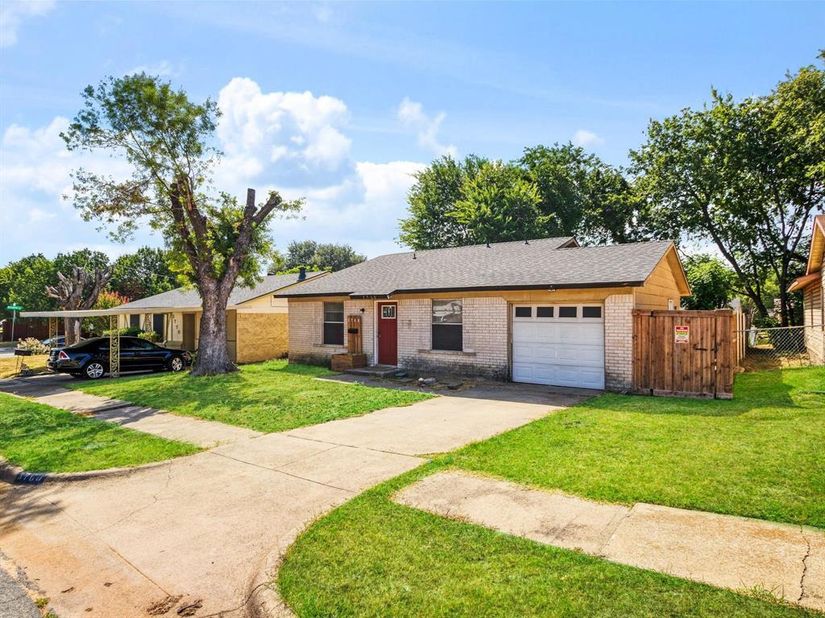 3760  Stagecoach Trail , Dallas Texas 75241
