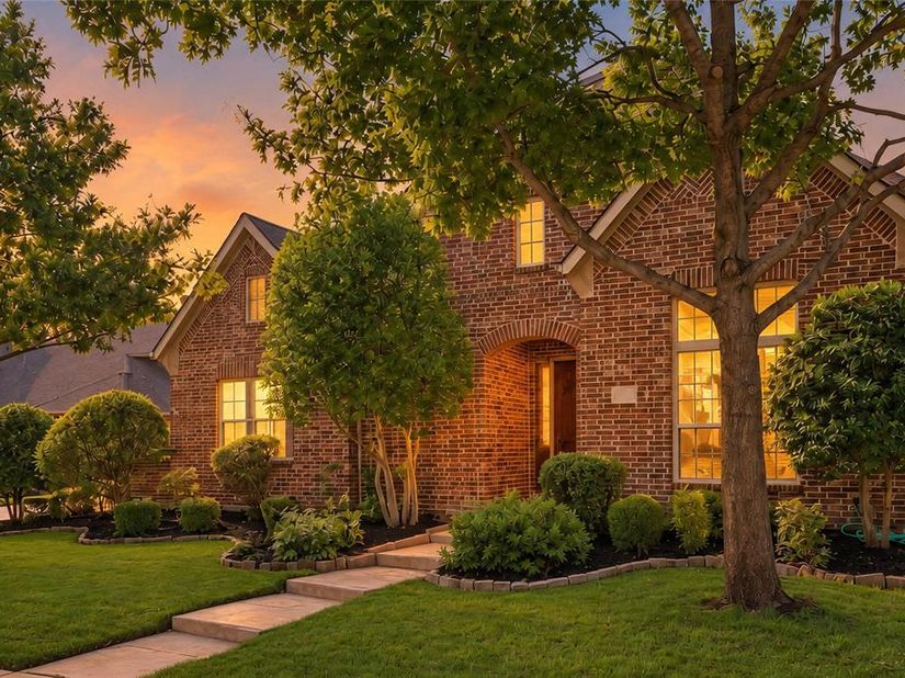 620  Kimbro Avenue , Lantana Texas 76226
