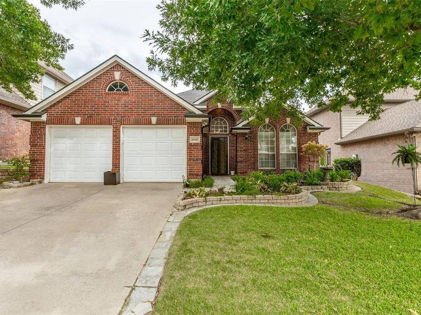 2005  Club View Circle , Corinth Texas 76210