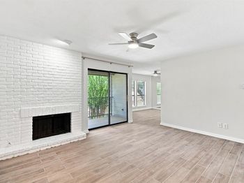 15151  Berry Trail 