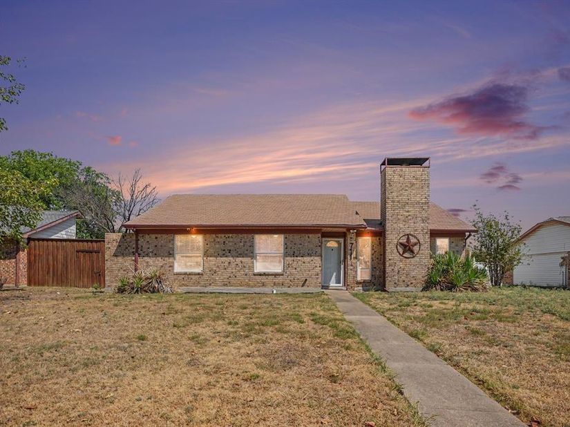 711  Valley Hill Road , Duncanville Texas 75137