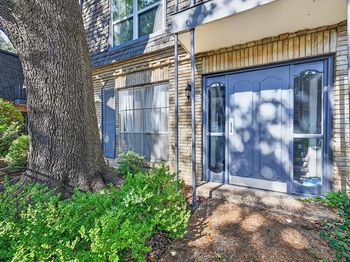5043  Les Chateaux Drive 