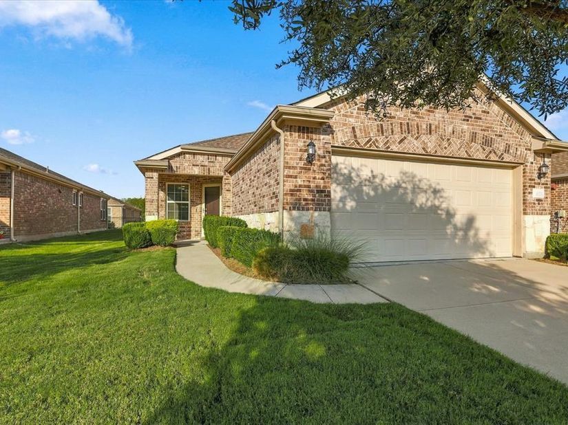 8975  Shore Crest Road , Frisco Texas 75036