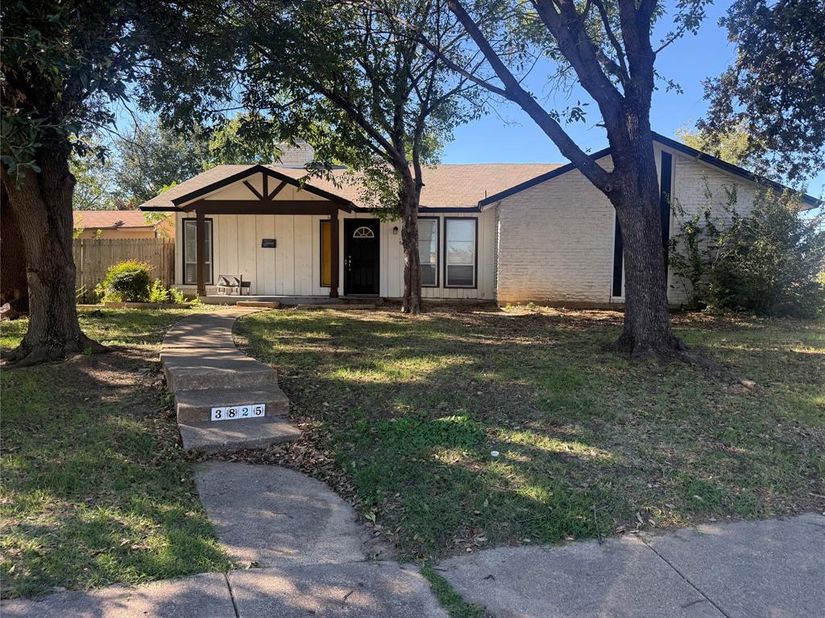 3825  Eugene Court N, Irving Texas 75062