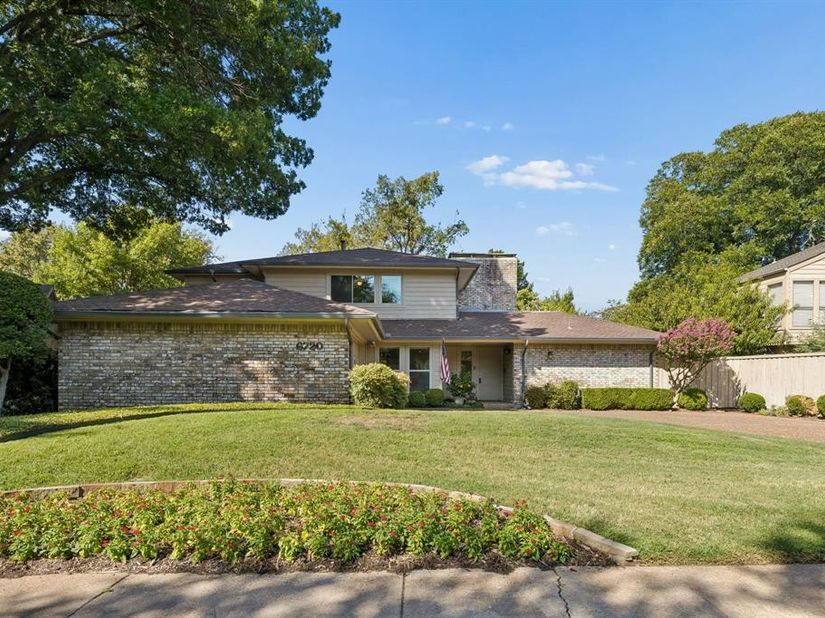 6720  Robin Willow Court , Dallas Texas 75248