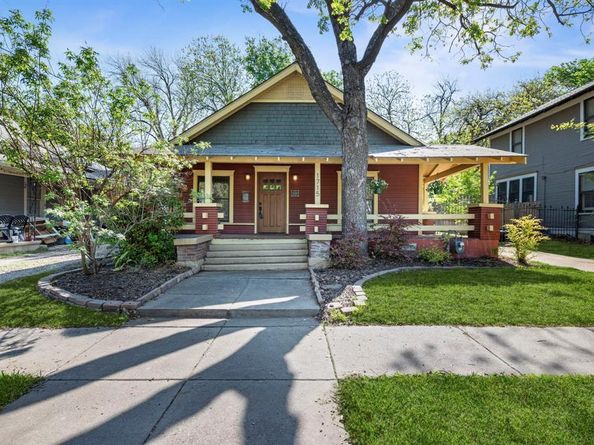 1715  College Avenue , Fort Worth Texas 76110