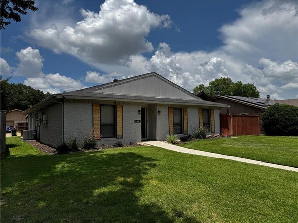 1029  Cross Bend Road , Plano Texas 75023